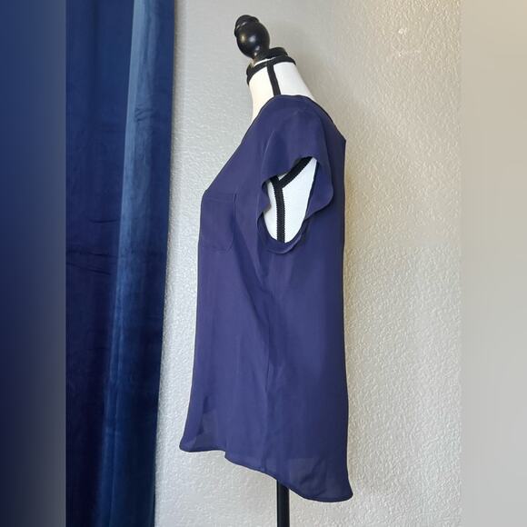Joie 100% Silk Dark Blue Blouse with front pocket | Size S - Picture 2 of 6